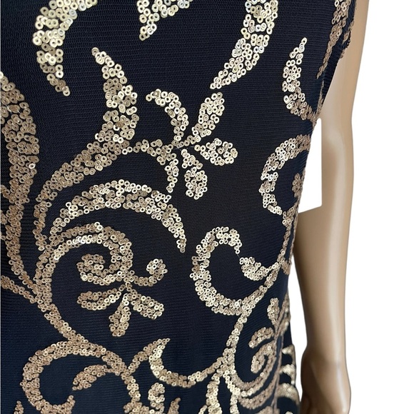 Jessica Simpson Black and Gold Sequin
Shift Dress size 4 - Picture 7 of 15